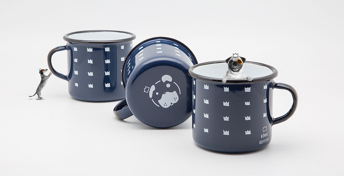 koeing-koffein-emaile-tasse-all-blue-